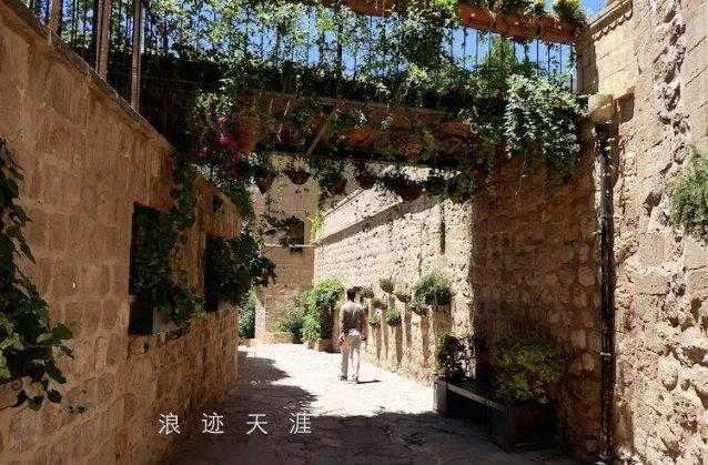 情人节送给自己喜欢的男孩礼物,而他以明确表示不喜欢自己,他会有如何的心情??平台-最热门的红迪网社区