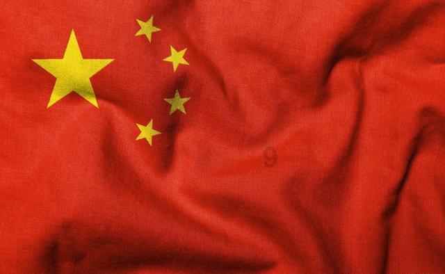 手机桌面壁纸怎么更换？游戏画面