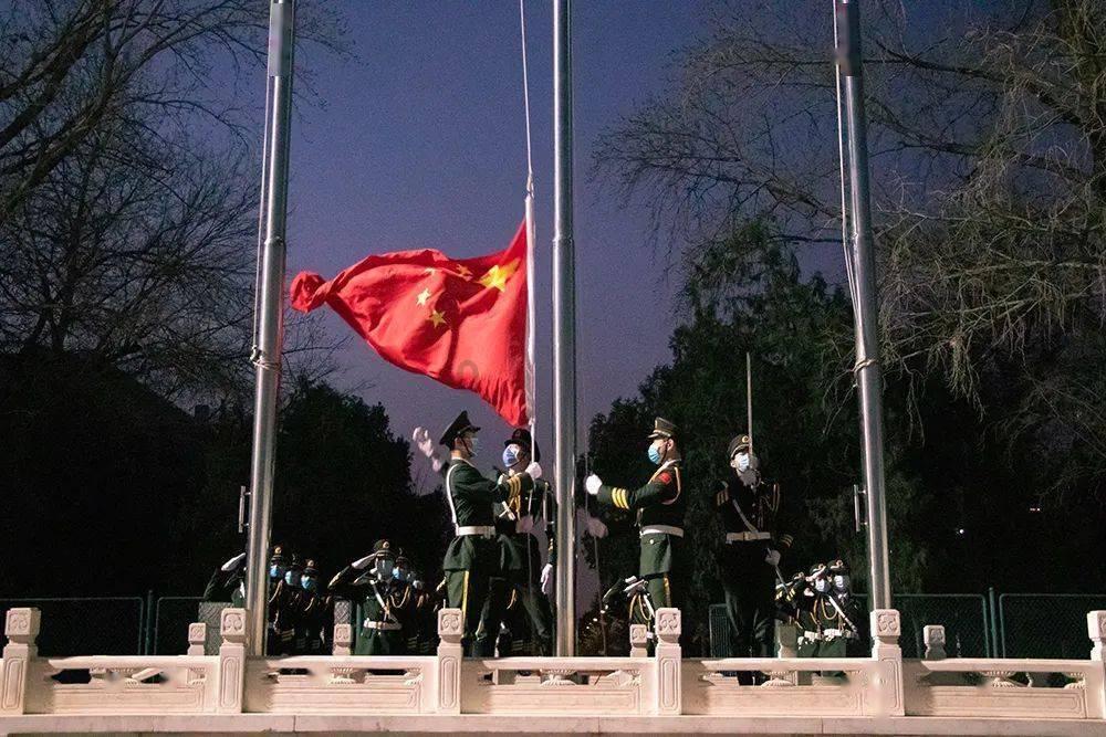从出行工具向“第三生活空间”转变 重庆智能网联新能源汽车亮点突出