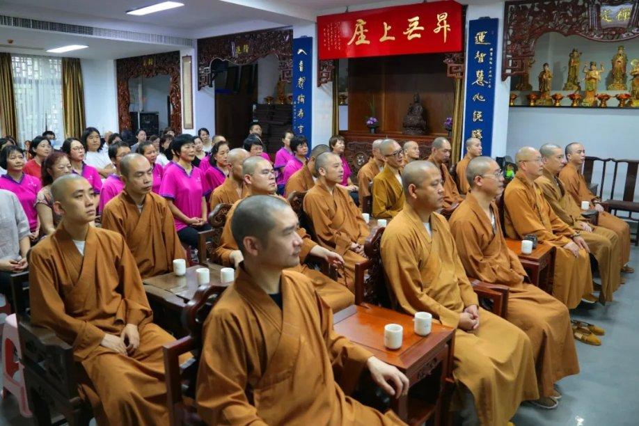 百度知道要怎么可以评论别人的问答？