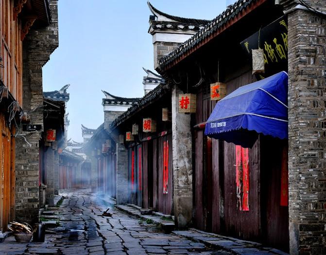 讷河来了一个防弧打法的球友，防弧套胶真的能防住弧圈球吗？